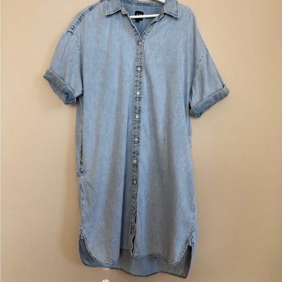GAP Denim Chambray Short Sleeve Button Down Dress Relaxed Fit Light Wash - Picture 2 of 7